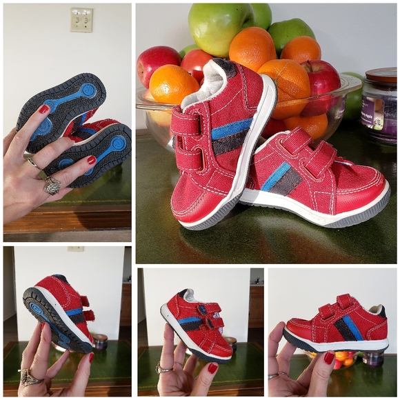 Stride Rite Other - NWOT blue on red Velcro tennis shoes